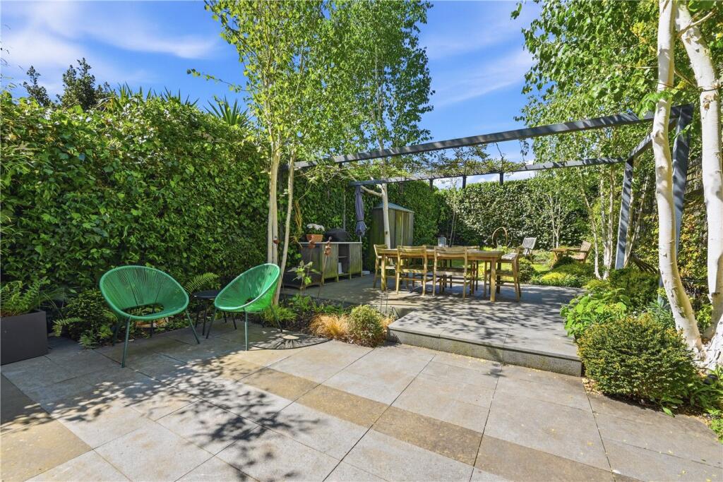 House in London - View 3