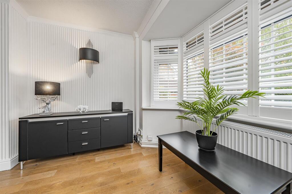 Additional image 7 of Hamilton Close, Bricket Wood, St. Albans