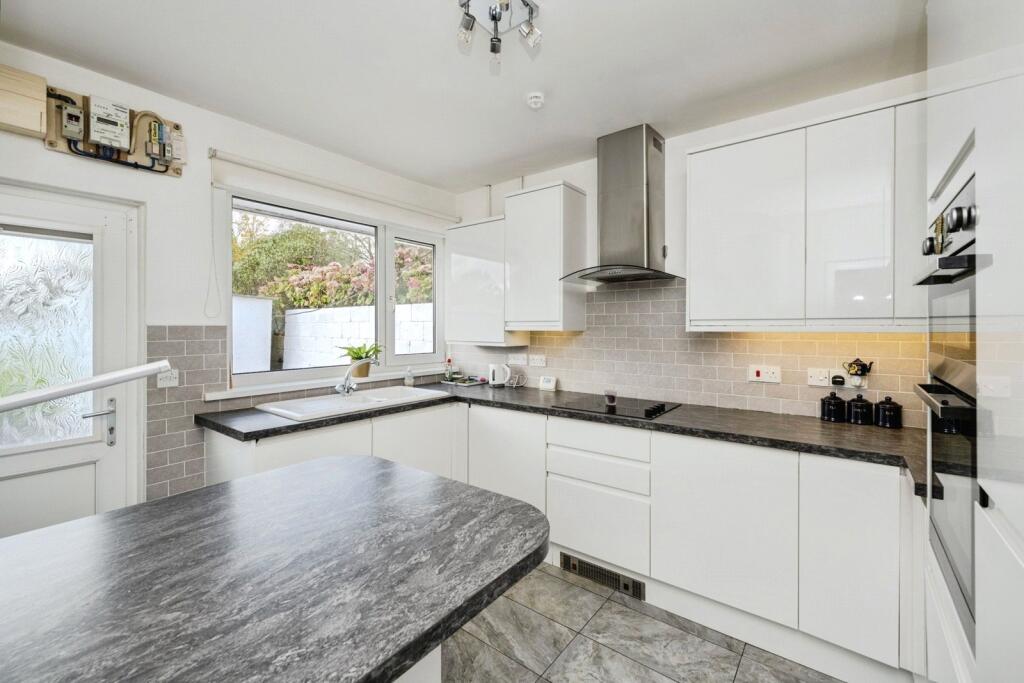 House in Pontarddulais, Grovesend and Waungron - View 5