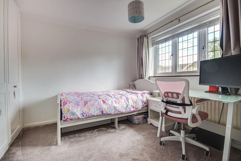 Additional image 9 of Knowle Drive, Harpenden, Hertfordshire, AL5