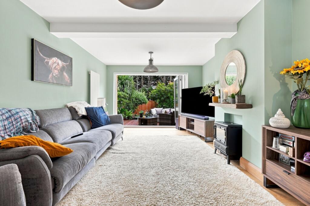 House in Rochford, Rayleigh - View 4