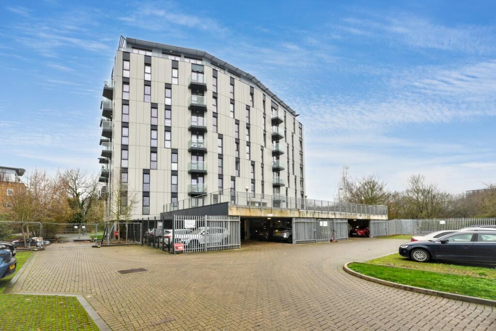 Main image of property: Shire Gate, Chelmsford, CM2