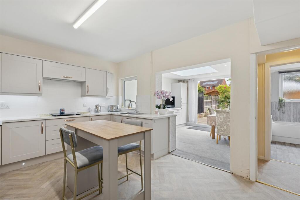House in Stevenage - View 2