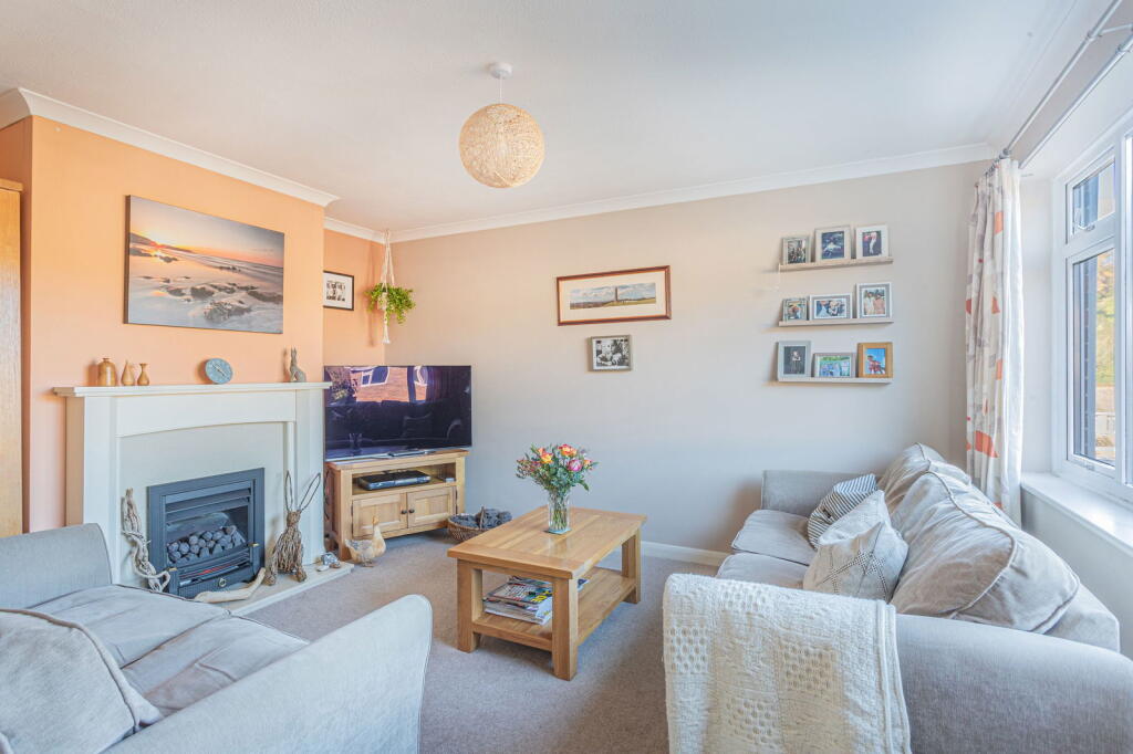 Court Meadow, Wotton-under-Edge photo 3