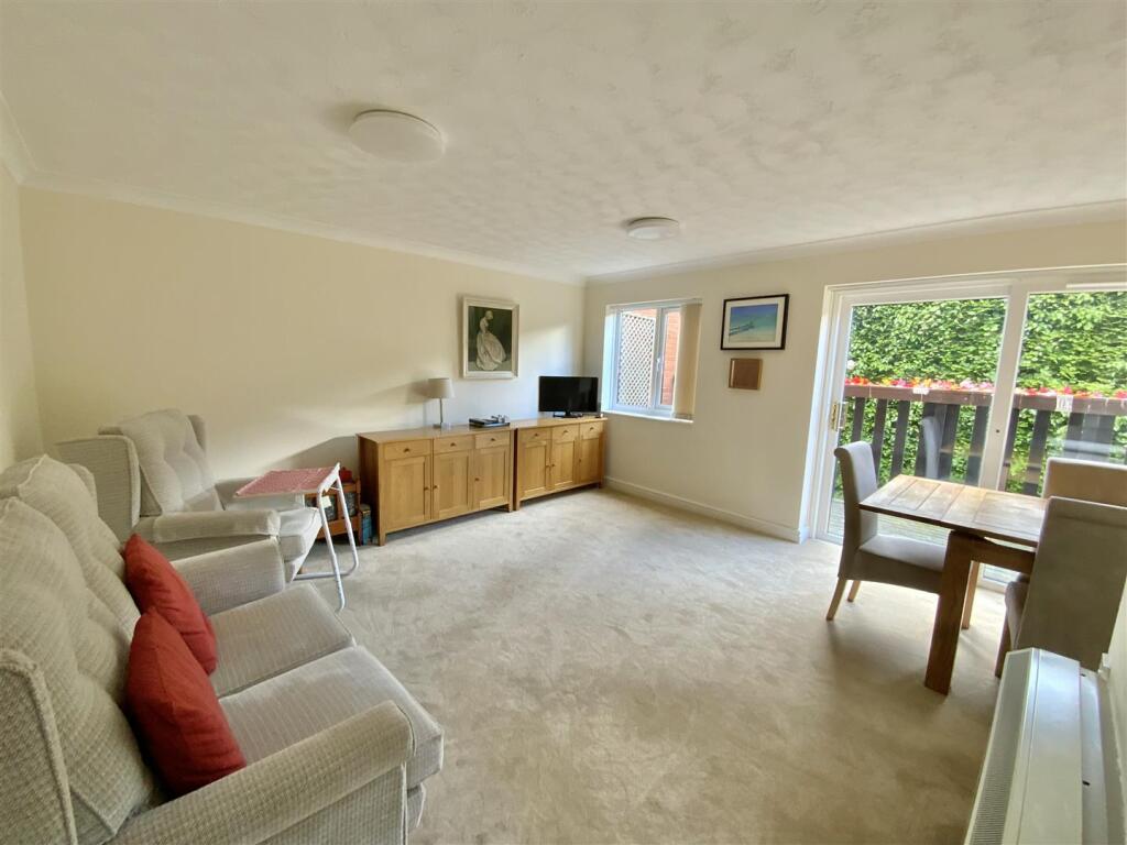 Fegans Court, Stony Stratford, Milton Keynes photo 4