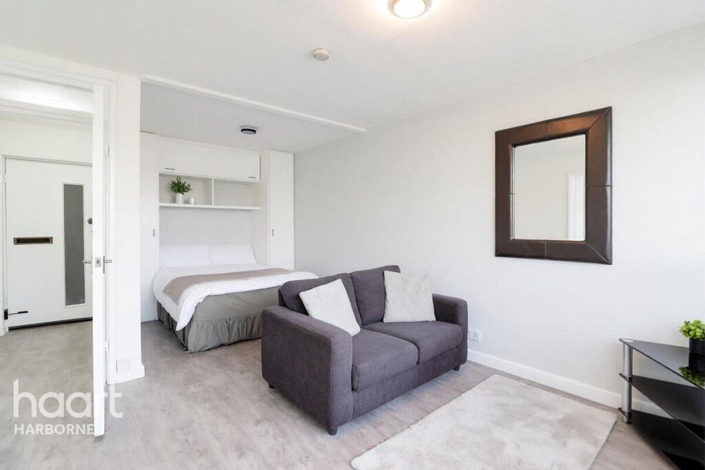 Savoy Close, Harborne photo 4