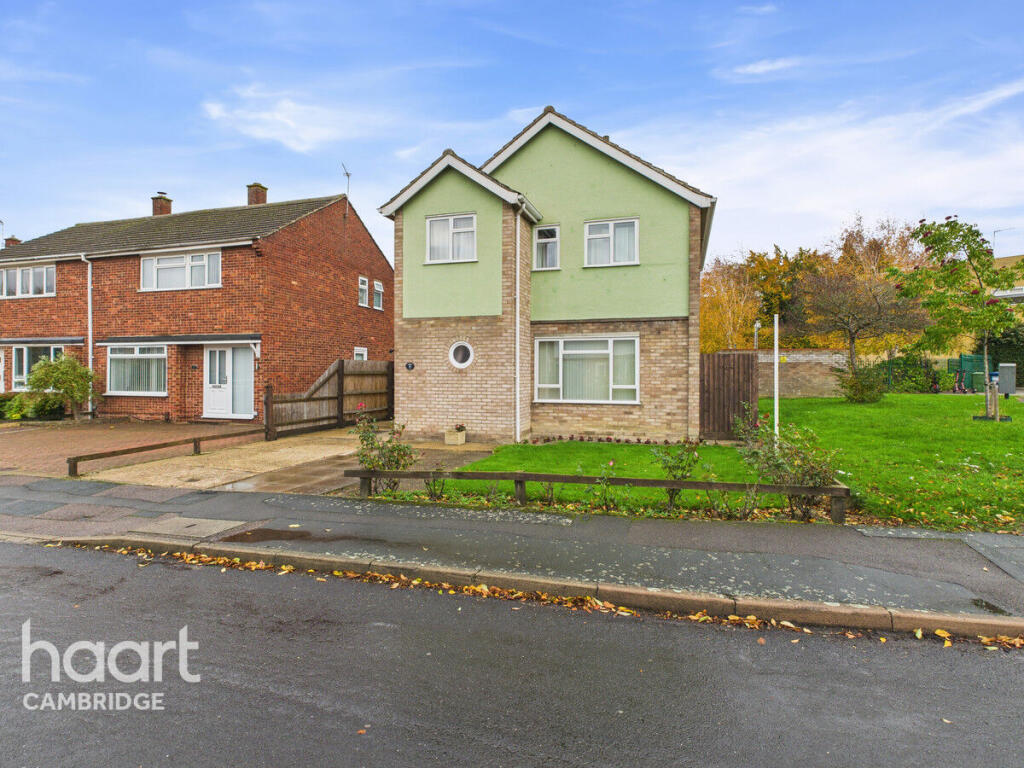 3-bed detached on Glenacre Close, Cambridge, £535,000