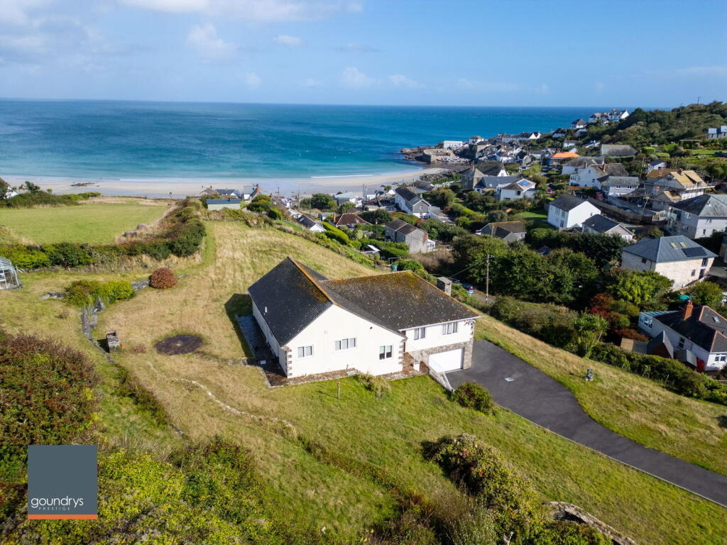Polcoverack Lane, Coverack photo 2