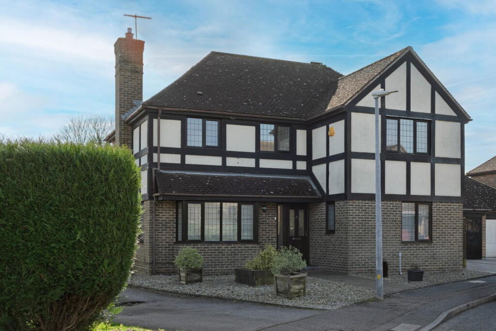 Main image of property: Stoneleigh Park, Colchester