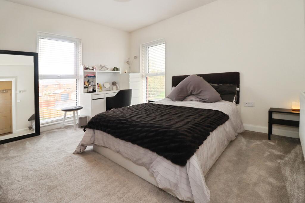 Dowsell Way, Yate, Bristol, Gloucestershire, BS37 photo 3