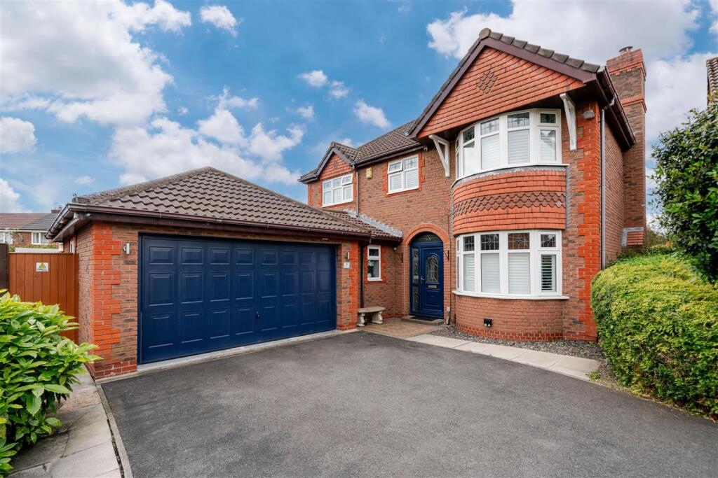 Main image of property: Redshank Grove, Leigh