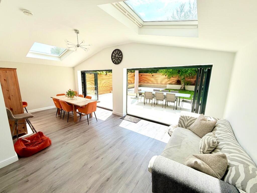 Squires Walk, Spinney Hill, Northampton NN3 - View 4
