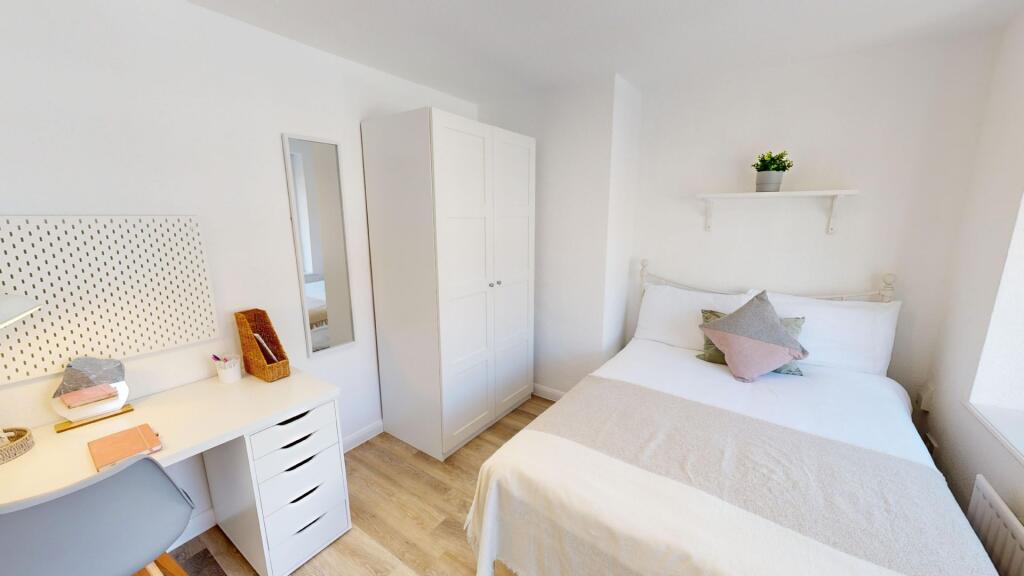 22 Cheltenham Terrace NE6 5HR – další