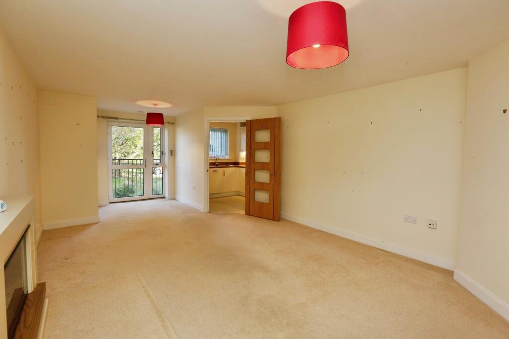 Hamble Lane, Hamble, Southampton, Hampshire, SO31 photo 5