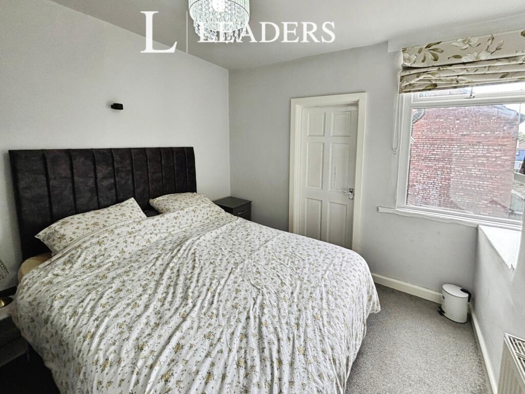 House in Wirral, Liverpool City Region - More
