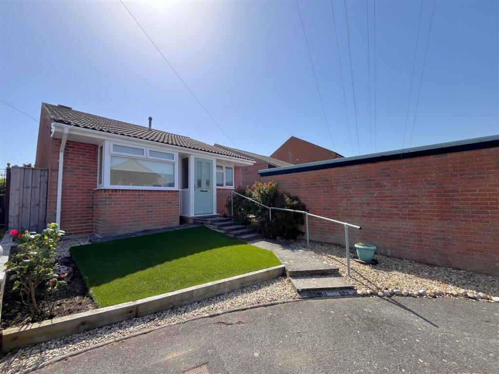 Main image of property: Higher End, Chickerell, Weymouth