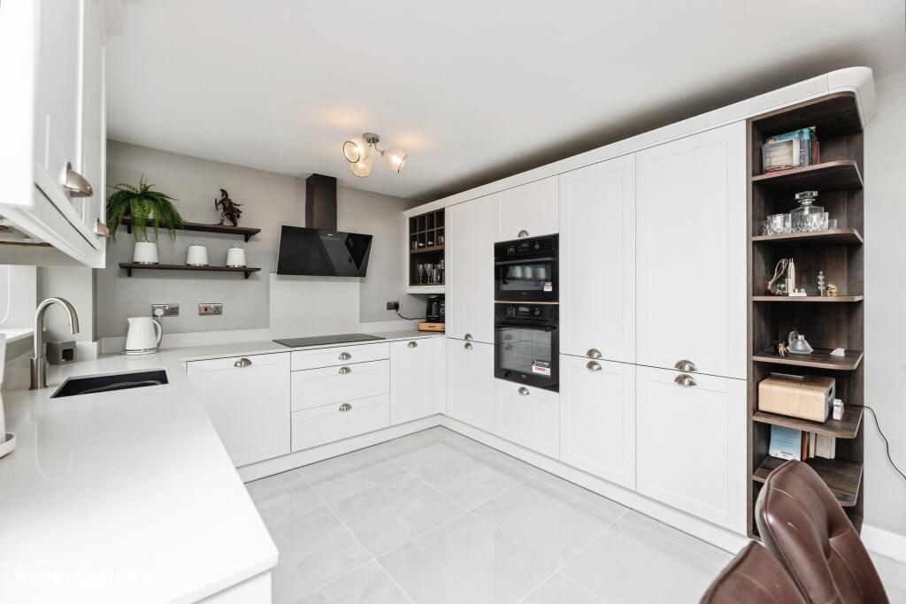 House in Pontefract, Hemsworth - View 4