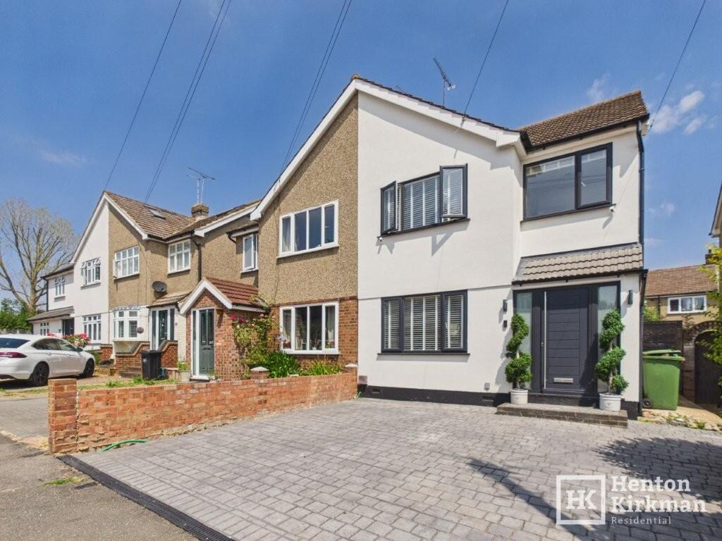 Main image of property: Passingham Close, Billericay