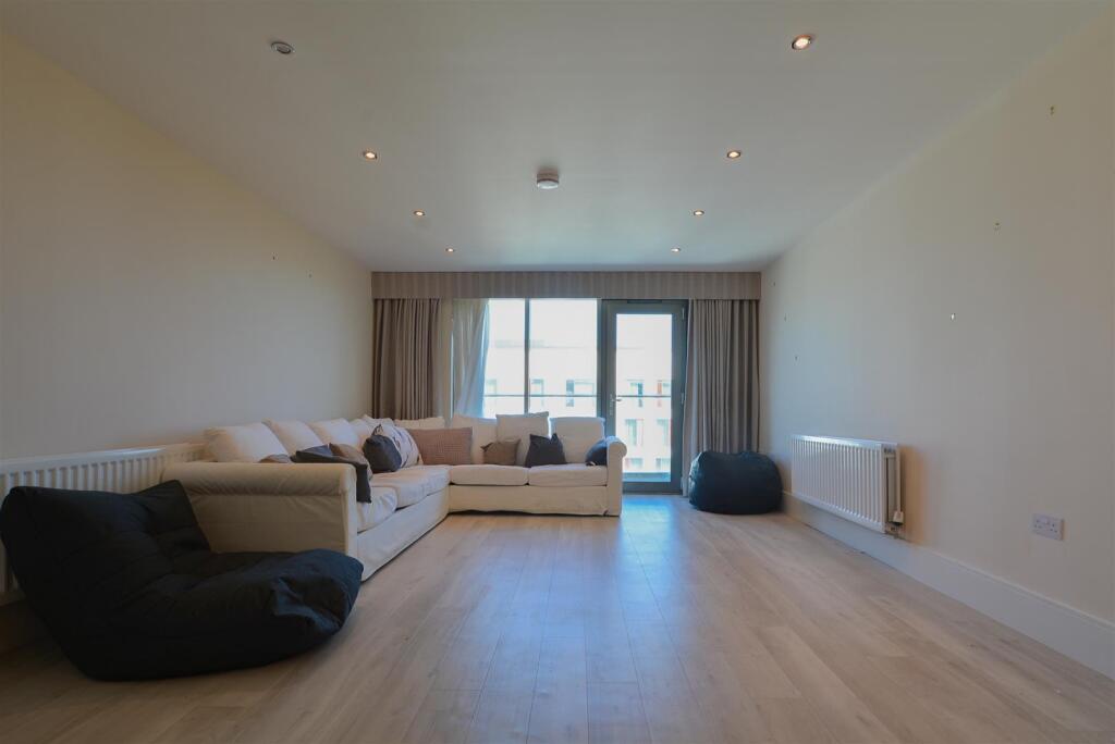 Apartment in Bournemouth - View 5