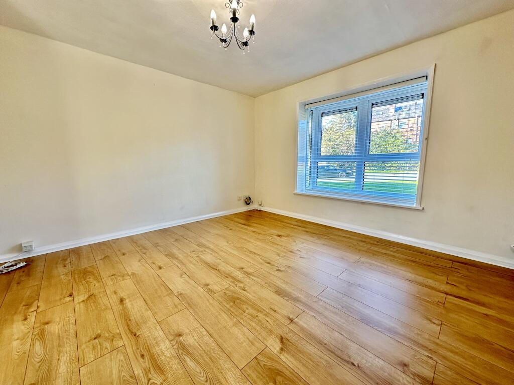 Apartment in Sheffield, South Yorkshire - View 3