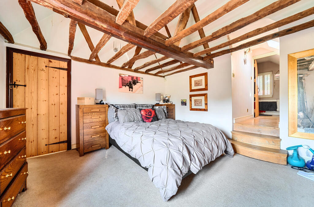 House in Winchester, Durley - More