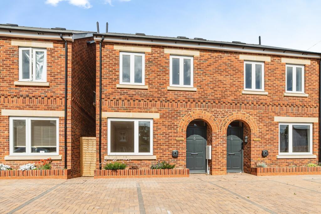 Windmill Road, Reading, RG7 - View 3