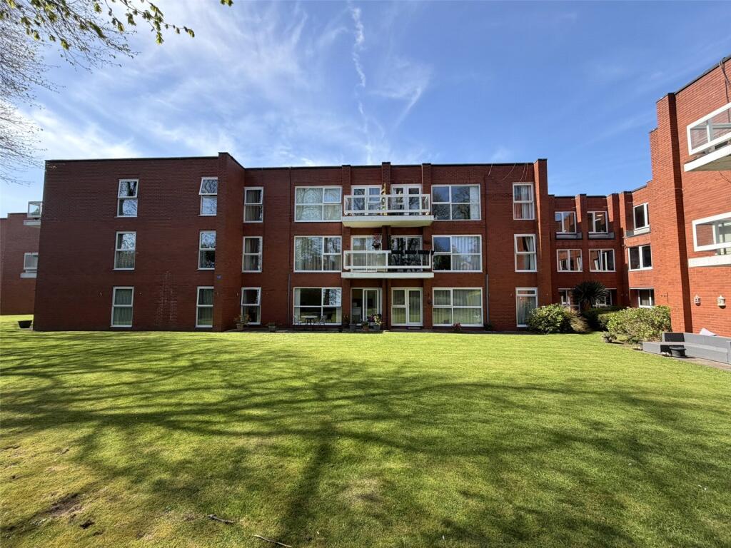 1-bed flat on West Knowe, Bidston Road, Prenton, Merseyside, CH43, £90,000