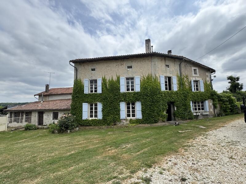 Main image of property: Aubeterre-sur-Dronne, Charente, Poitou-Charentes