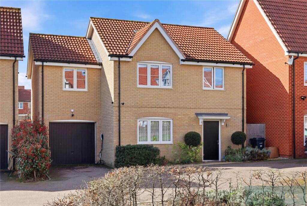 Main image of property: Chalkhill Close, Chigwell, IG7