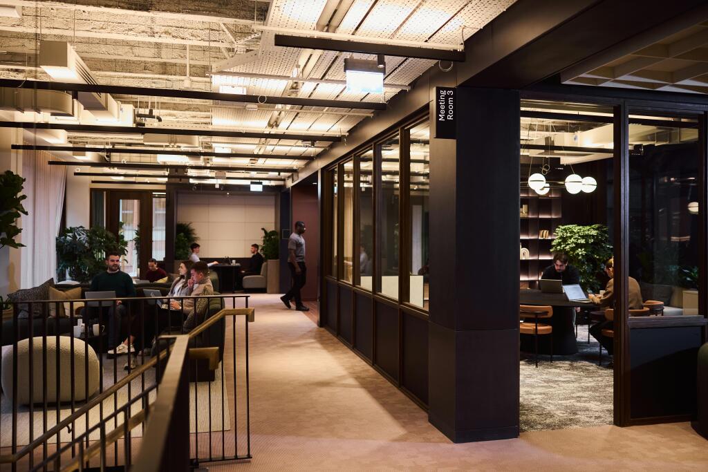 Business Lounge