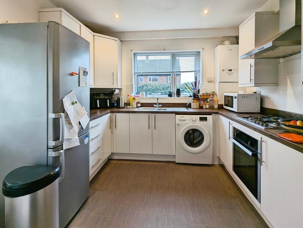 Ash Road, Harrogate - View 4