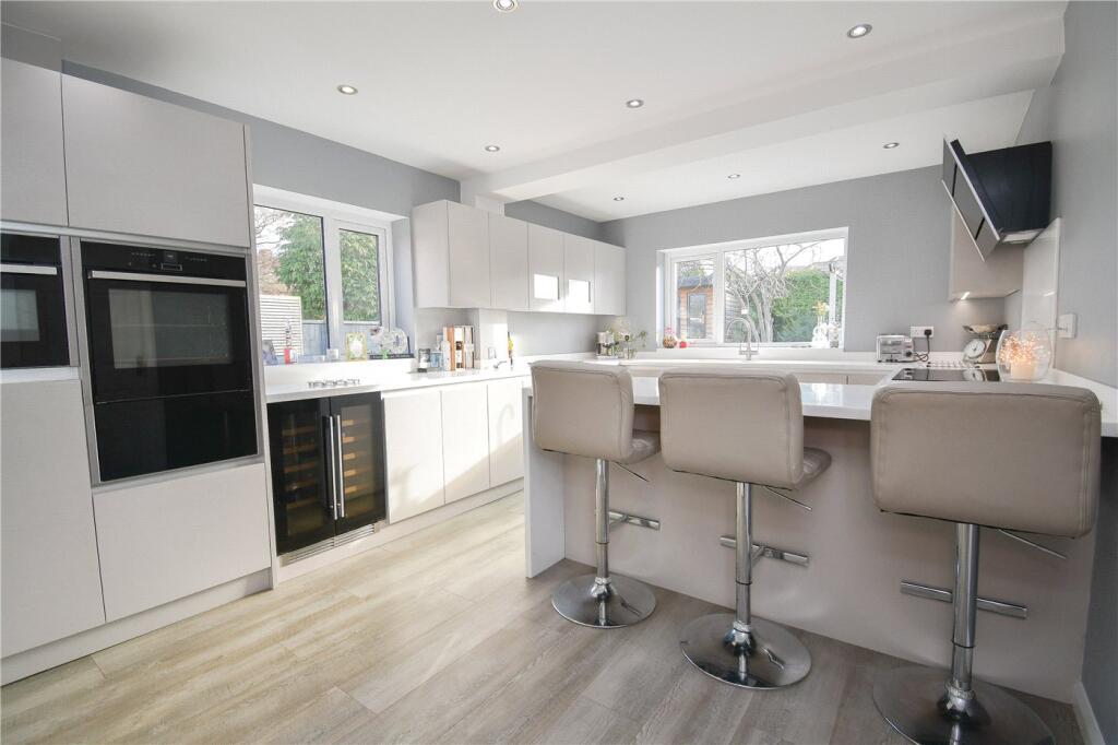 House in Ellesmere Port, Hooton - View 2