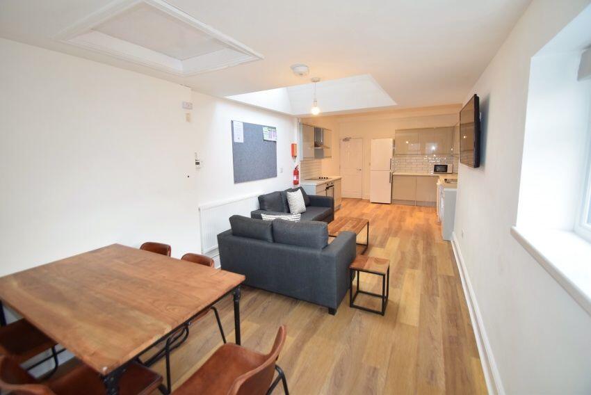 Main image of property: 17 Harefield Road, Ecclesall