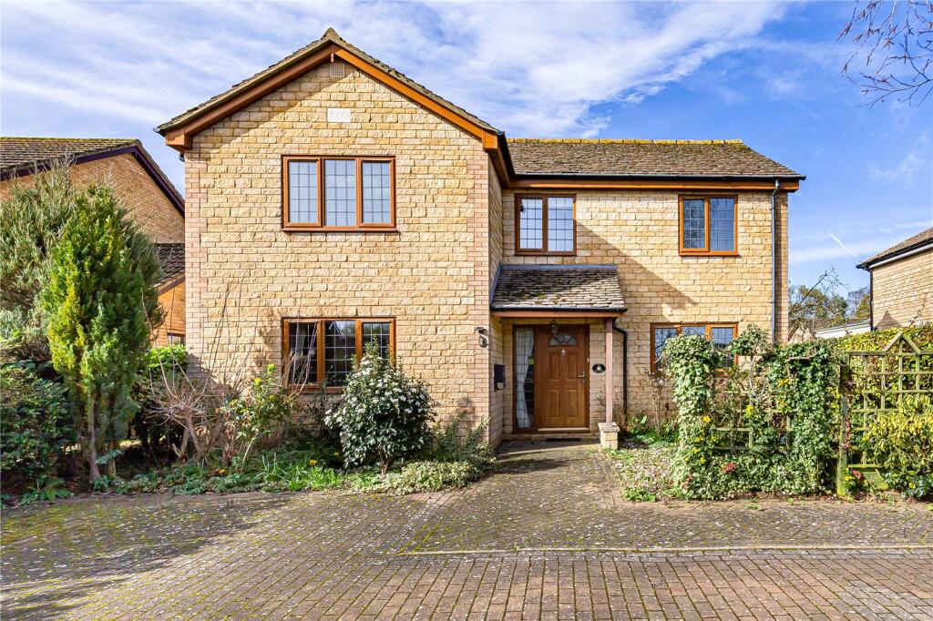 Main image of property: Ray Close, Oundle, Peterborough, Northamptonshire, PE8
