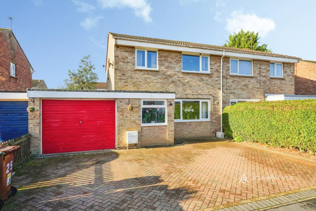 Main image of property: Bristol Road, Bicester, Oxfordshire, OX26