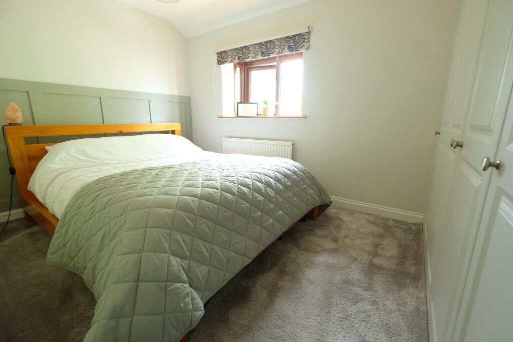 Moss Drive, Marchwood, Southampton, SO40 4YB photo 4