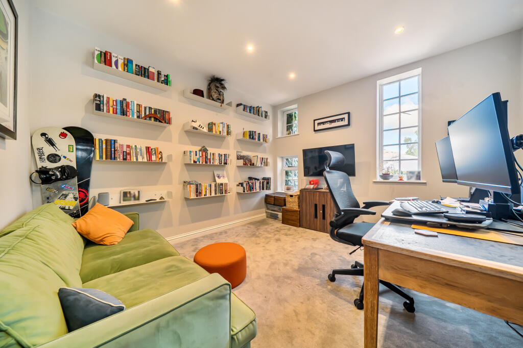 House in Sevenoaks, St John's - View 4