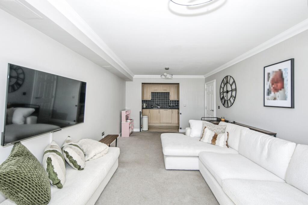 Apartment in North Warwickshire, Coleshill - More