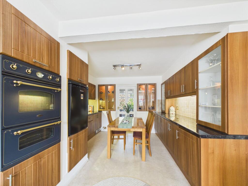 Erleigh Court Drive, Earley, RG6 photo 3
