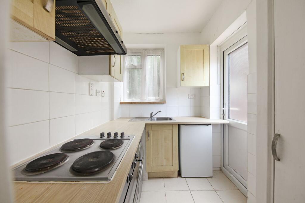 House in London - View 5