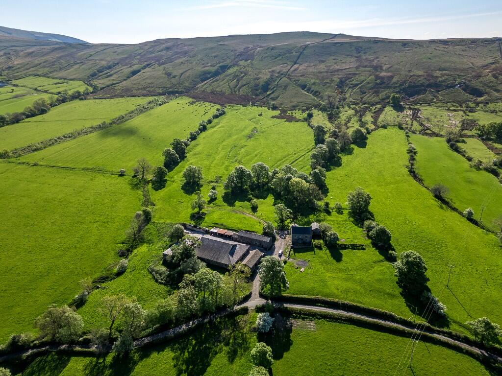 House in Ribble Valley, Pendleton - View 3