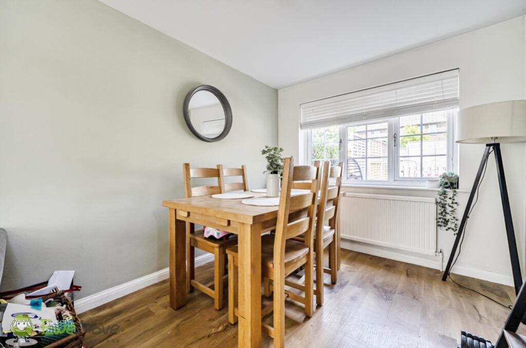 House in Basingstoke and Deane, Tadley - View 3