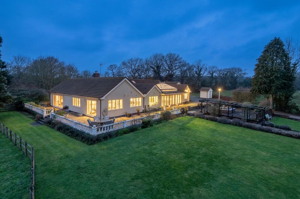 Main image of property: Tanworth Lane, Henley-In-Arden, B95