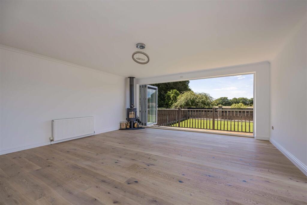 House in Portsmouth - View 3