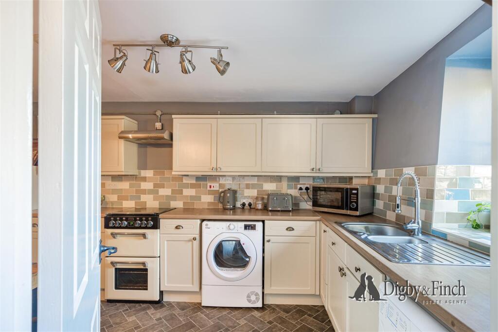 House in Wansford, City of Peterborough - More