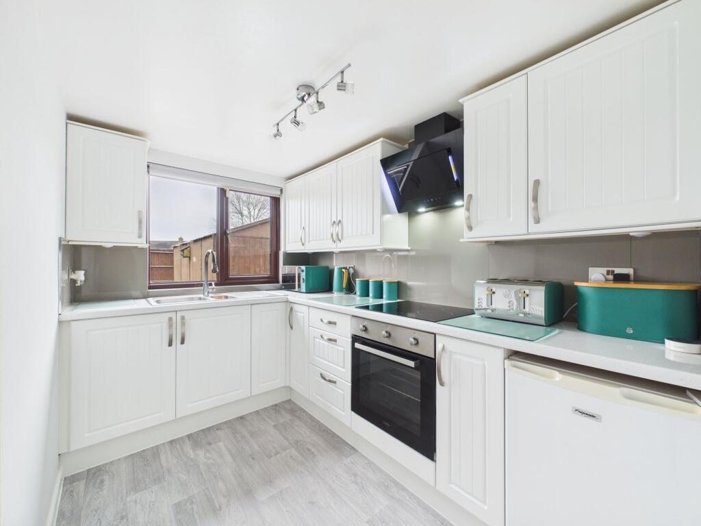 Ramsdale Avenue, Calverton, Nottingham - View 4