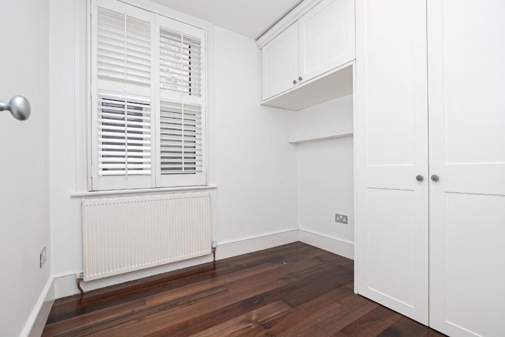 Palmerston Road, Buckhurst Hill - View 6