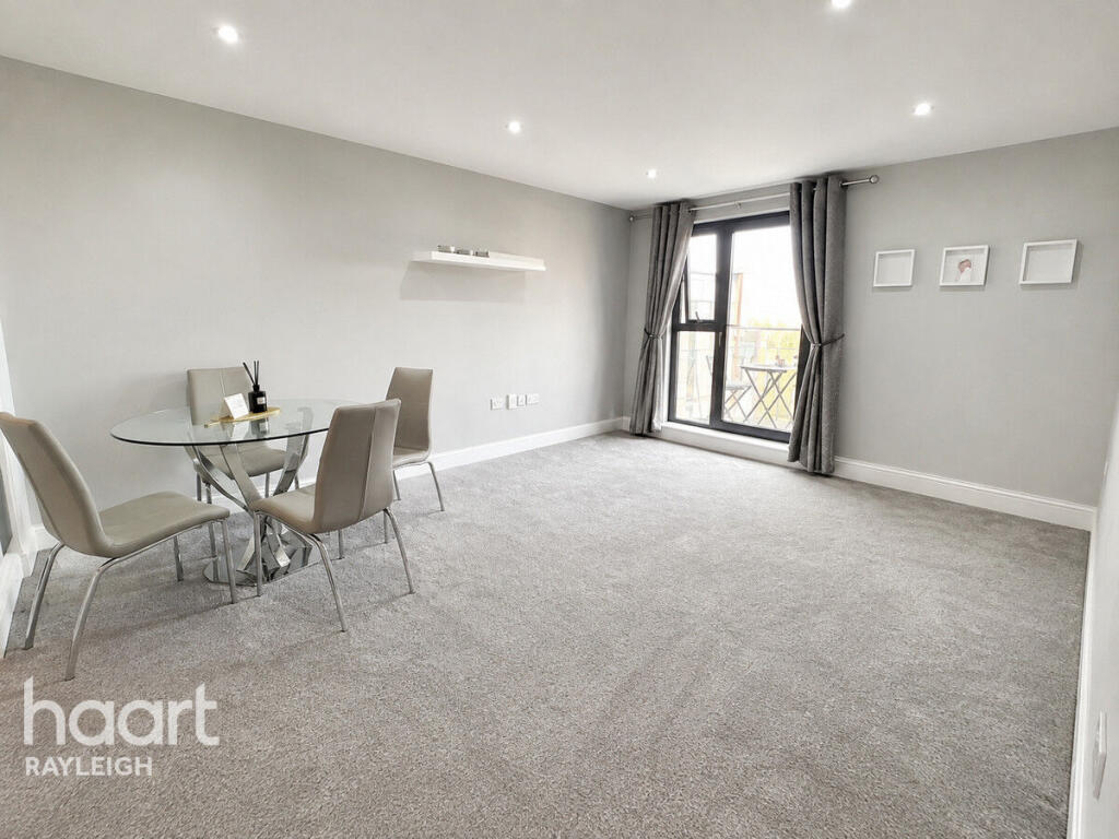 Main image of property: Victoria Avenue, SOUTHEND-ON-SEA