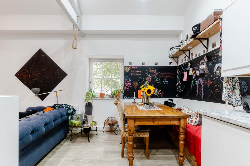 Apartment in Bristol, Old Market, St Philip's - View 5