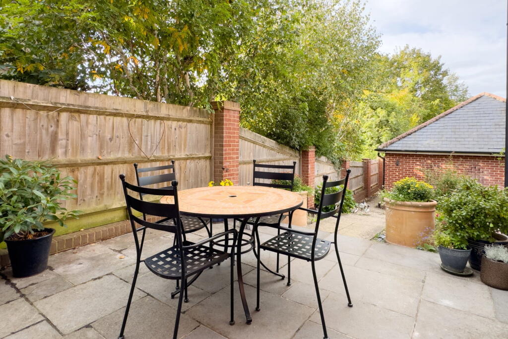 Grange Road, Alresford photo 3